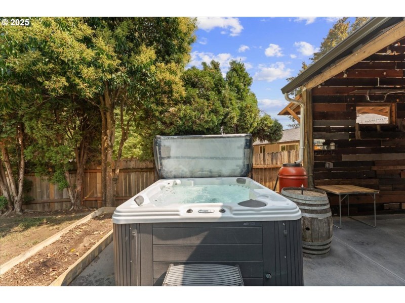 Hot Tub