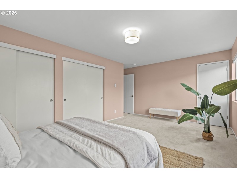 Bedroom, Primary