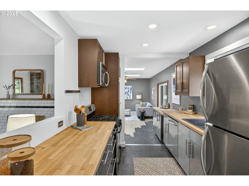 Kitchen/Living Room