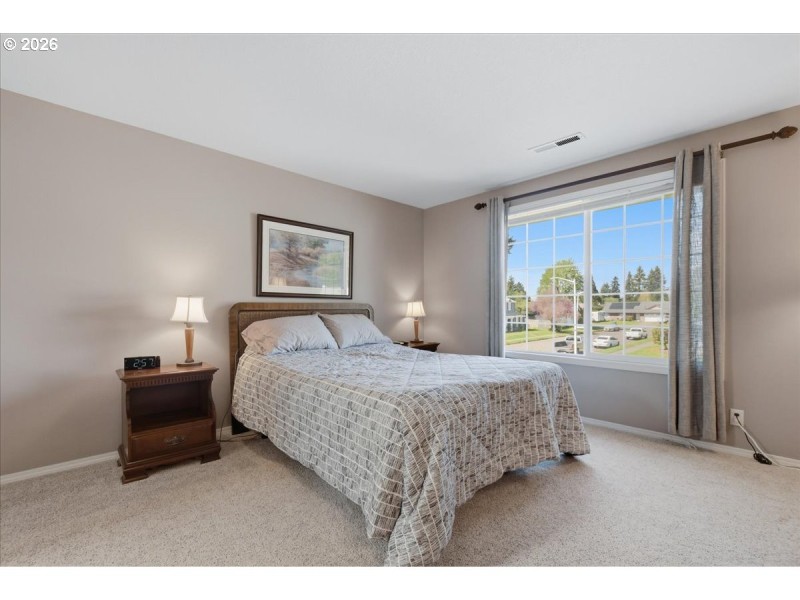 Bedroom, Primary