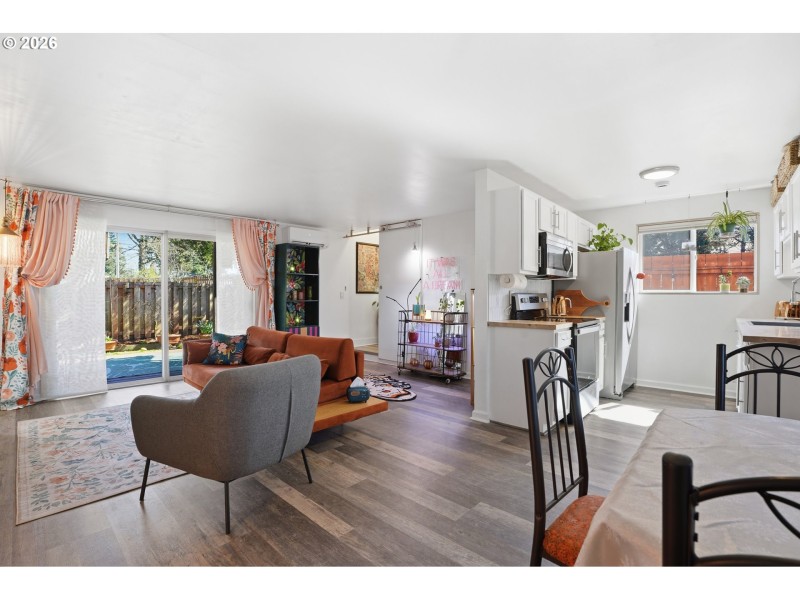 Kitchen/Living Room