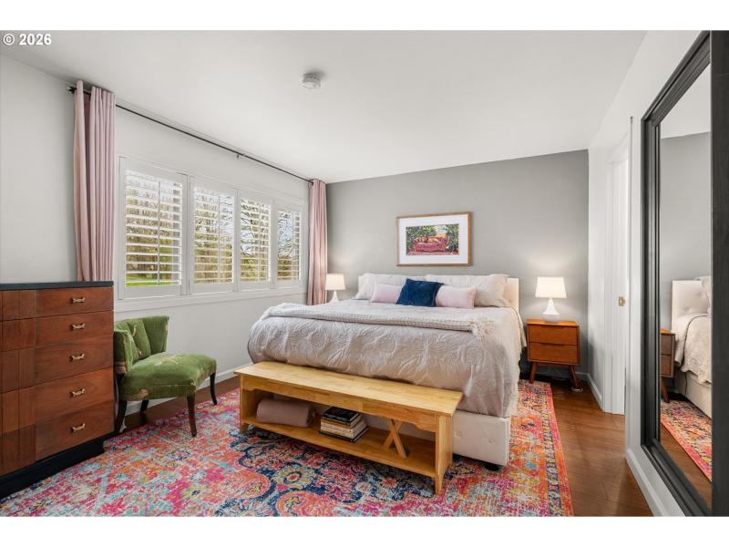 Bedroom, Primary