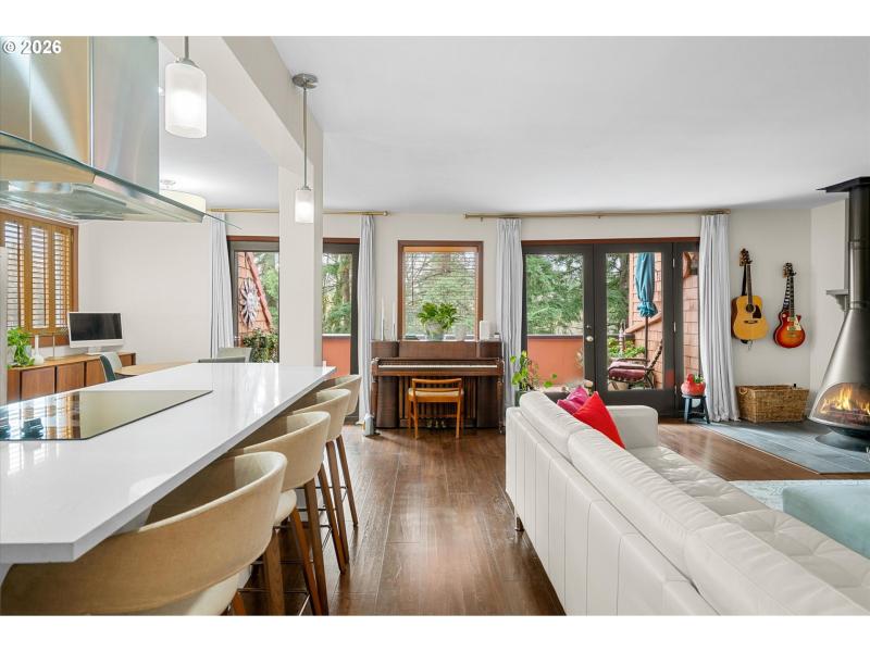 Kitchen/Living Room