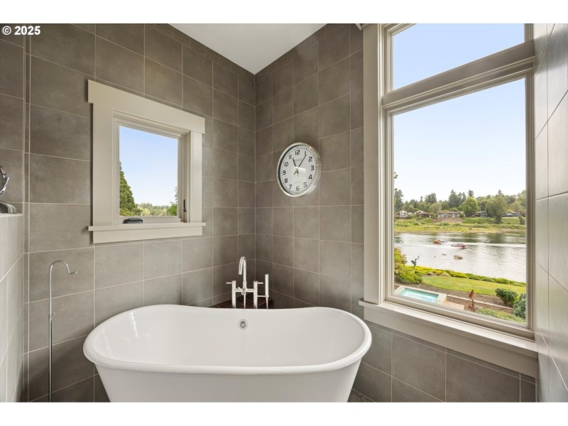 Owner's Suite Bathroom