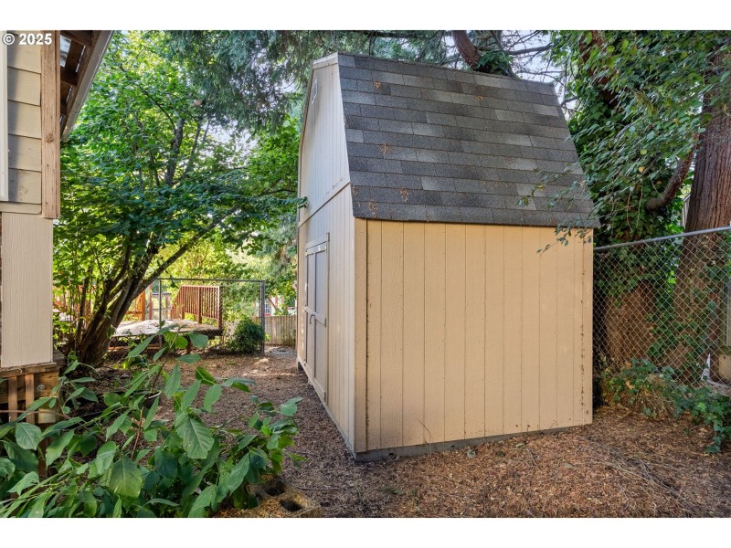 Shed