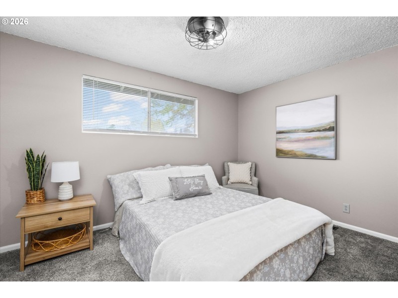 Bedroom, Primary
