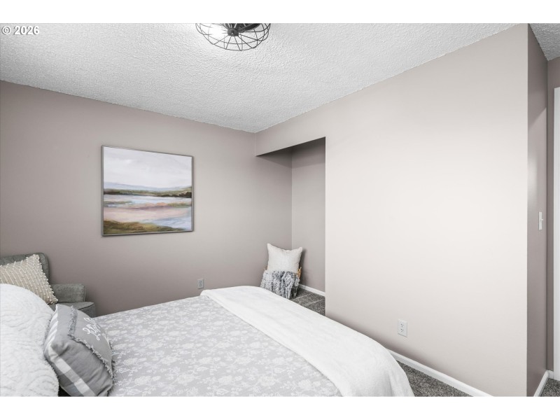 Bedroom, Primary