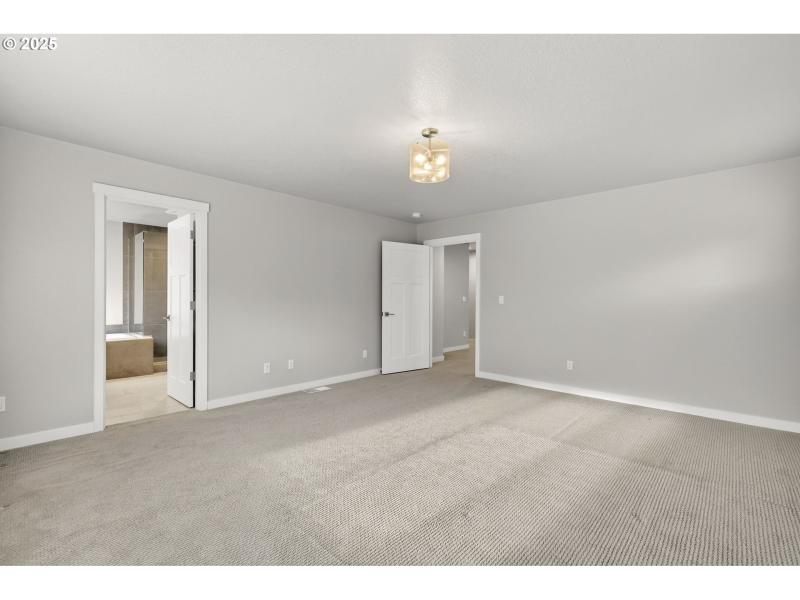 Bedroom, Primary