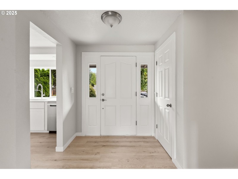Entrance/Foyer