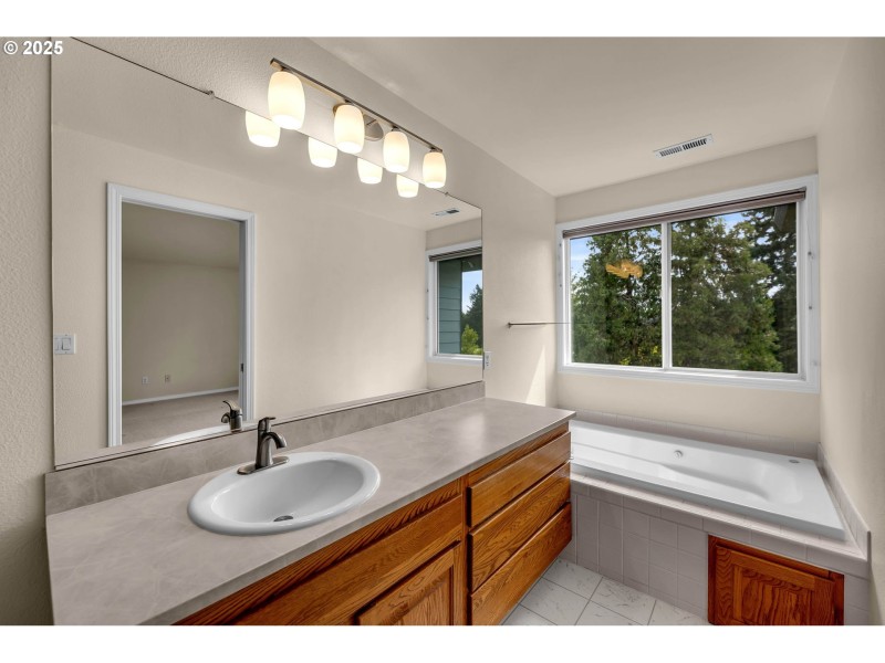 Bathroom, Attached