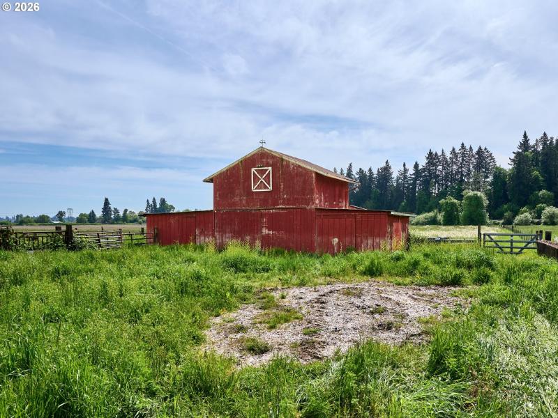 Barn