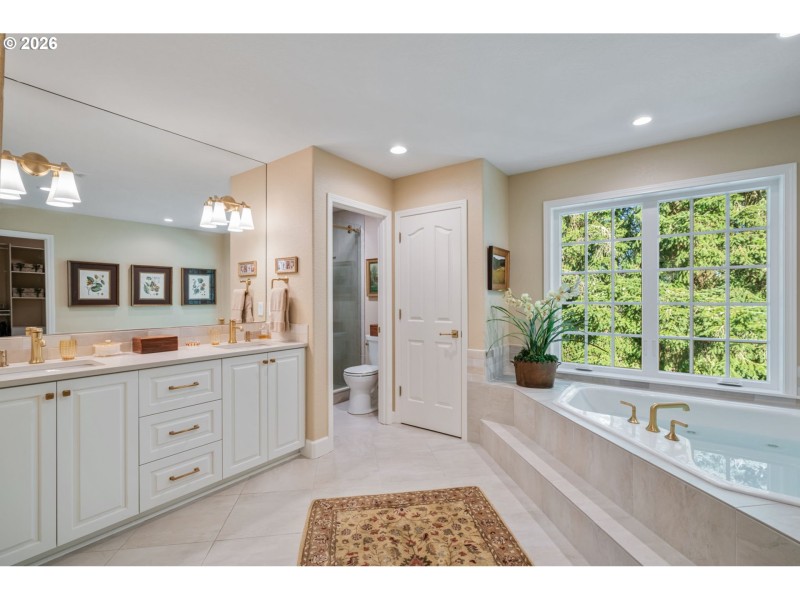Bathroom, Attached