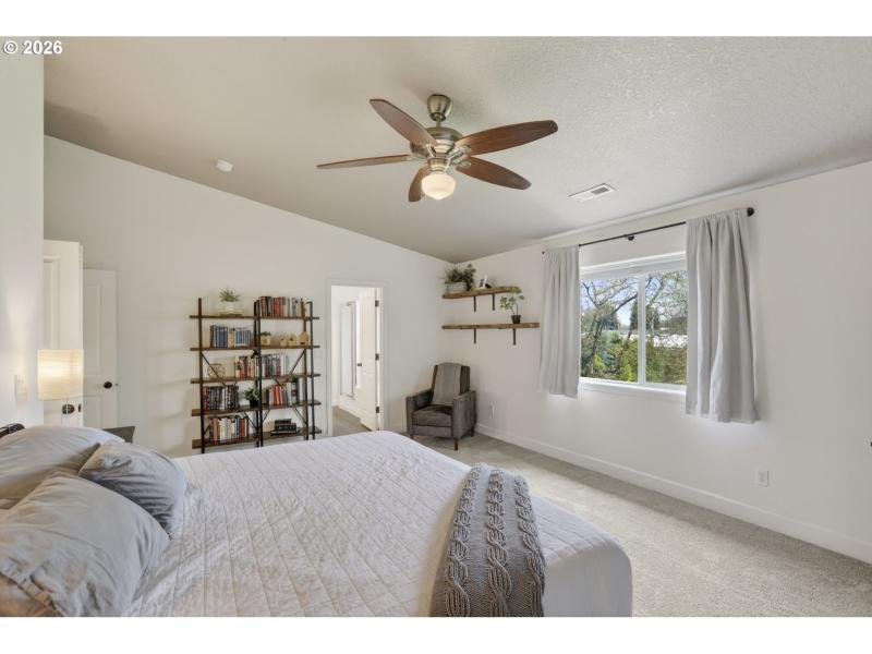 Bedroom, Owner's Suite