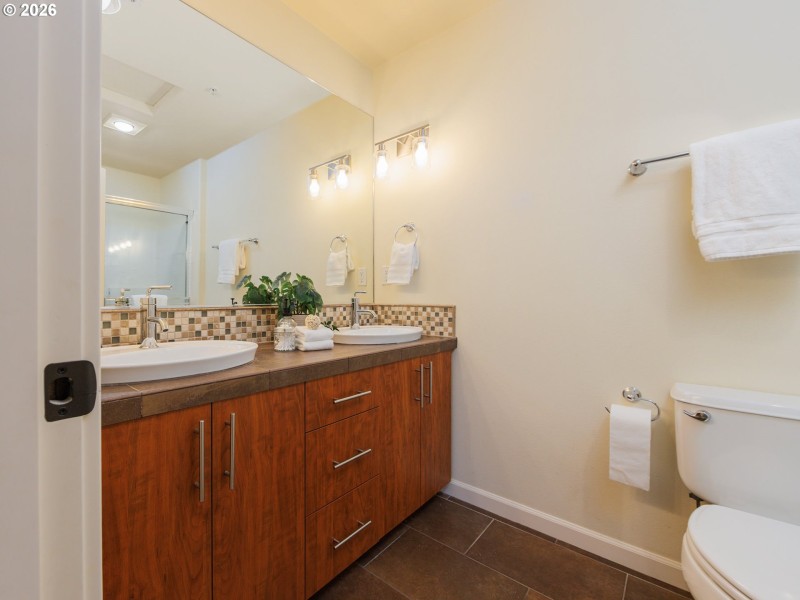 Bathroom, Attached