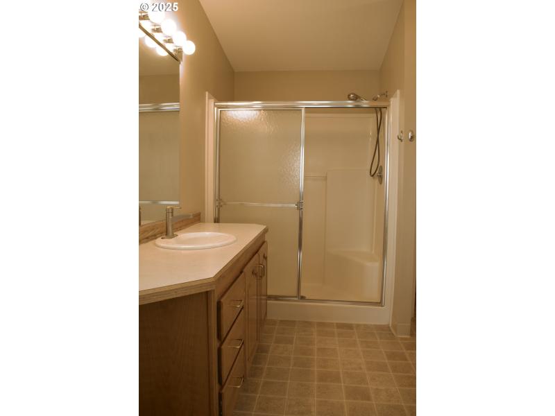 Bathroom, Attached