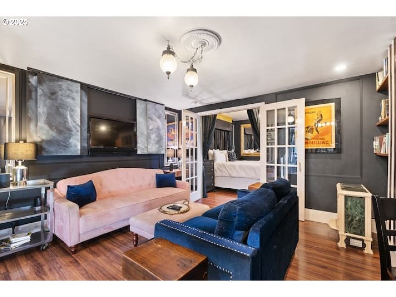 Living Room/Dining Room