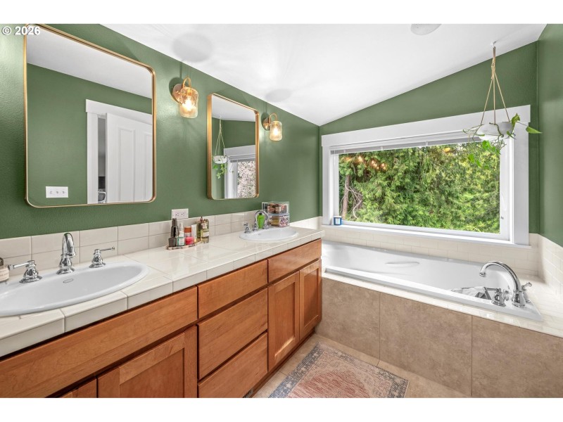 Bathroom, Attached