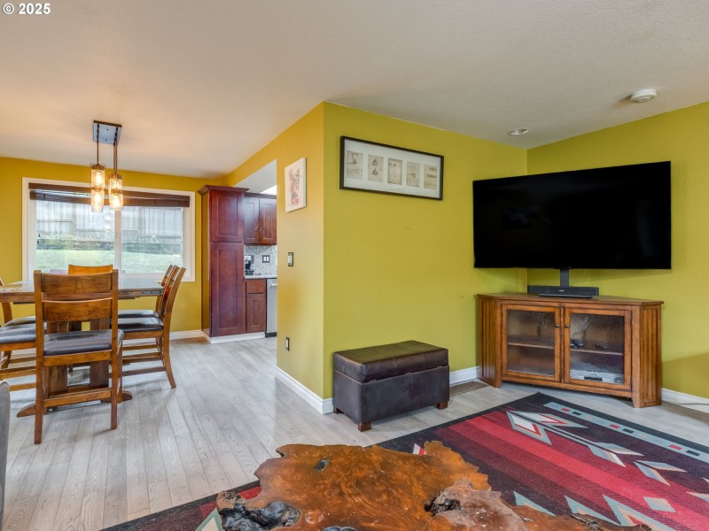 Living Room/Dining Room