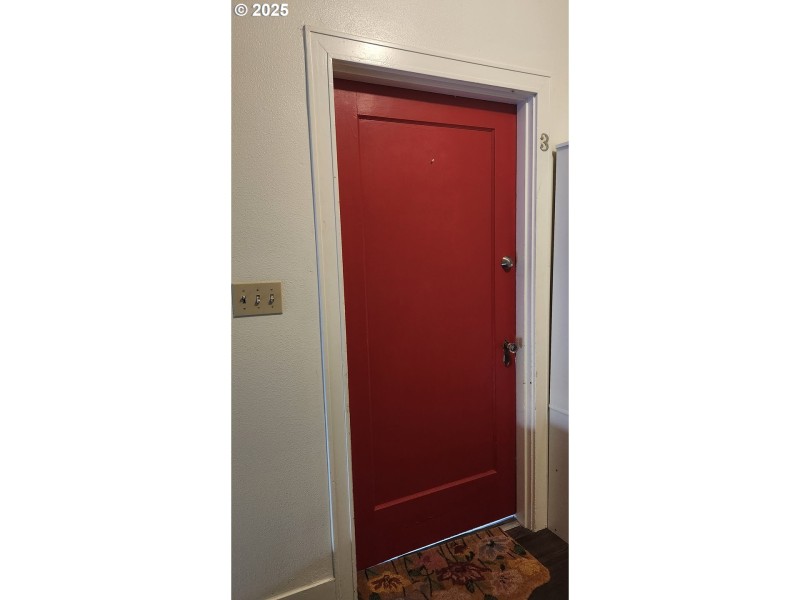 Upstairs Unit