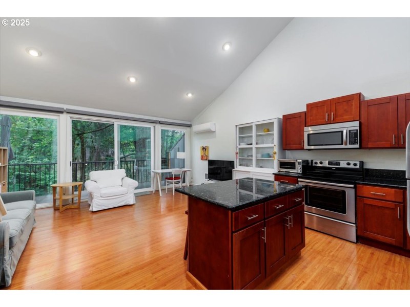 Kitchen/Living Room
