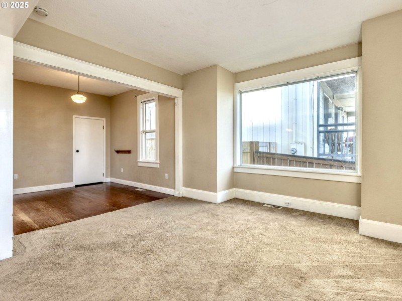 Living Room/Dining Room