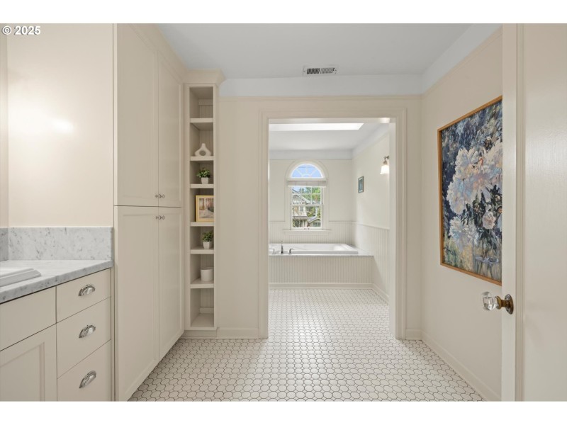 Bathroom, Attached