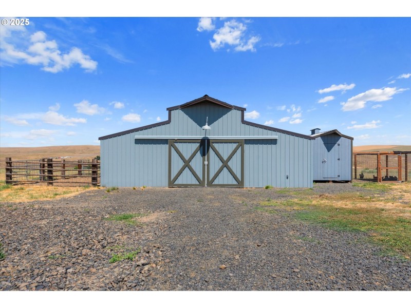 Barn