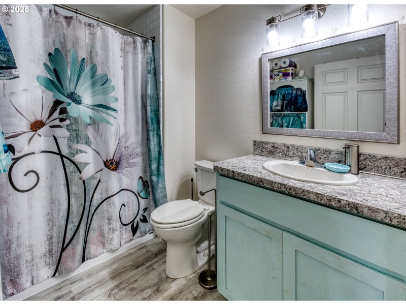 Owner's Suite Bathroom