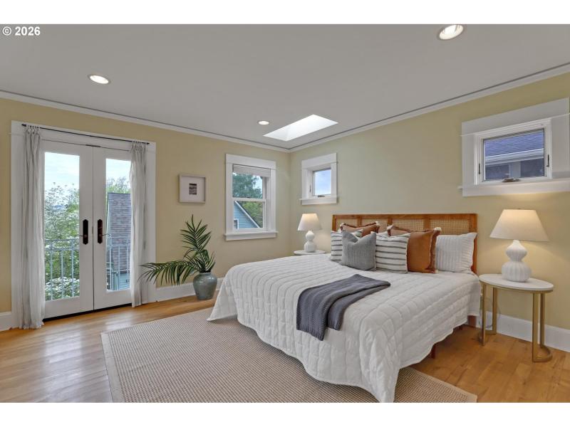 Bedroom, Primary