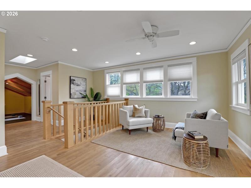 Bedroom, Primary