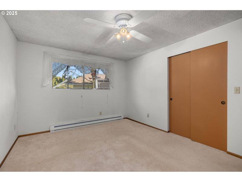 Bedroom, Owner's Suite