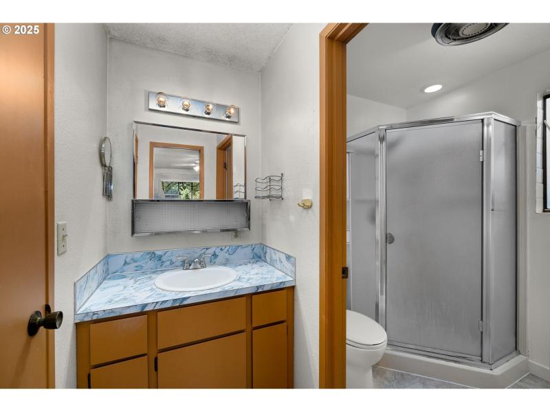 Owner's Suite Bathroom