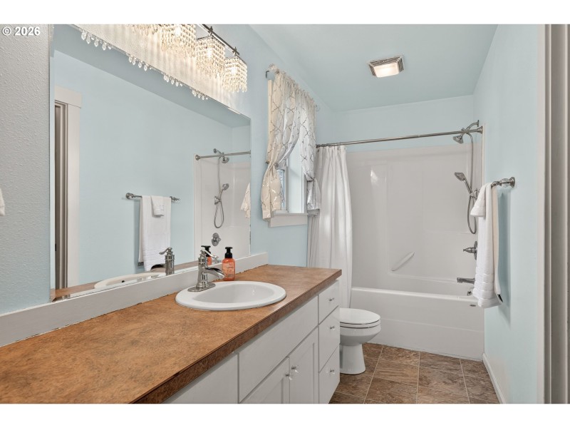 Owner's Suite Bathroom