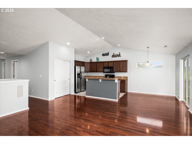 Kitchen/Living Room