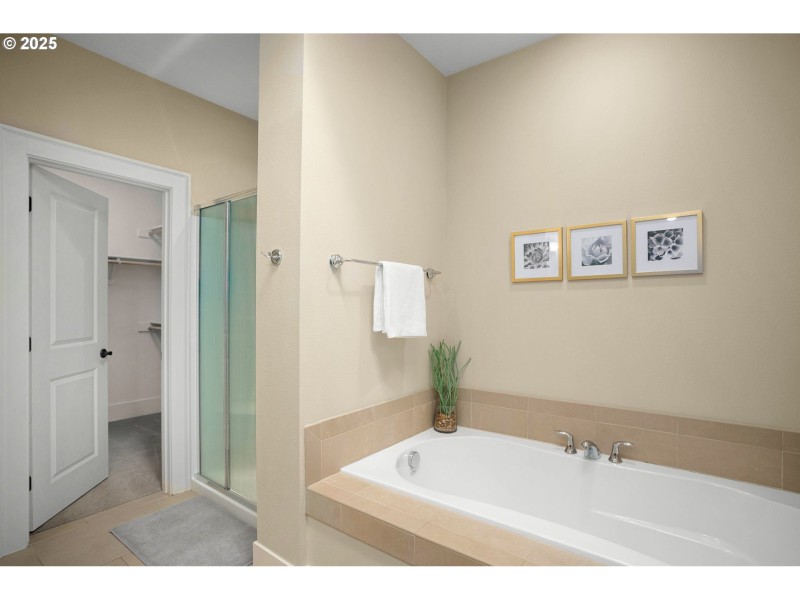 Owner's Suite Bathroom