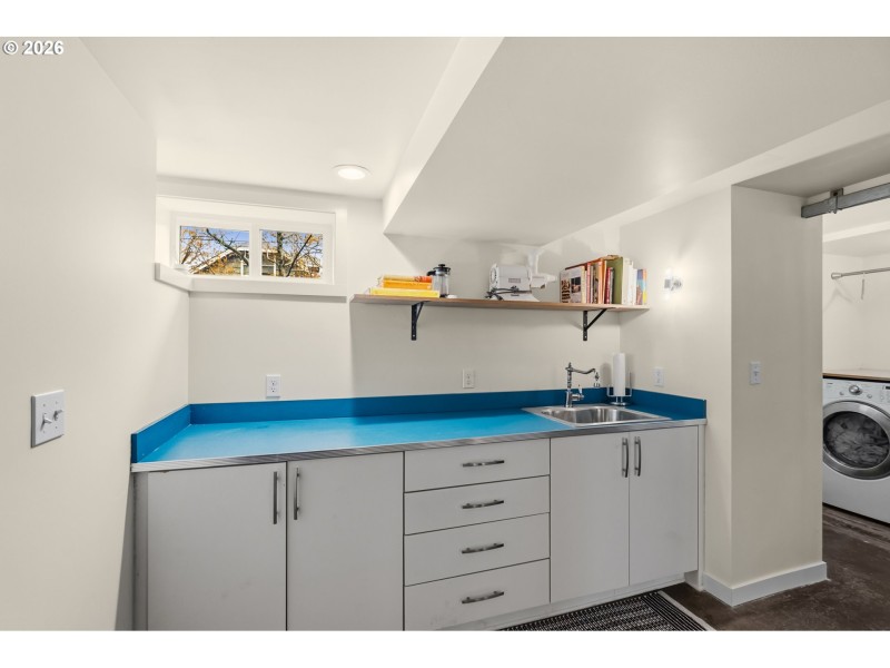 Wet Bar