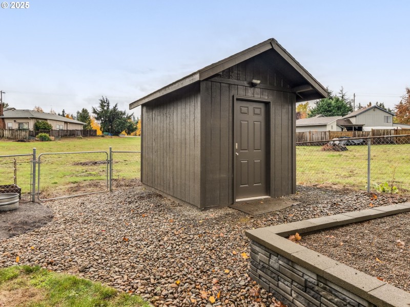 Shed