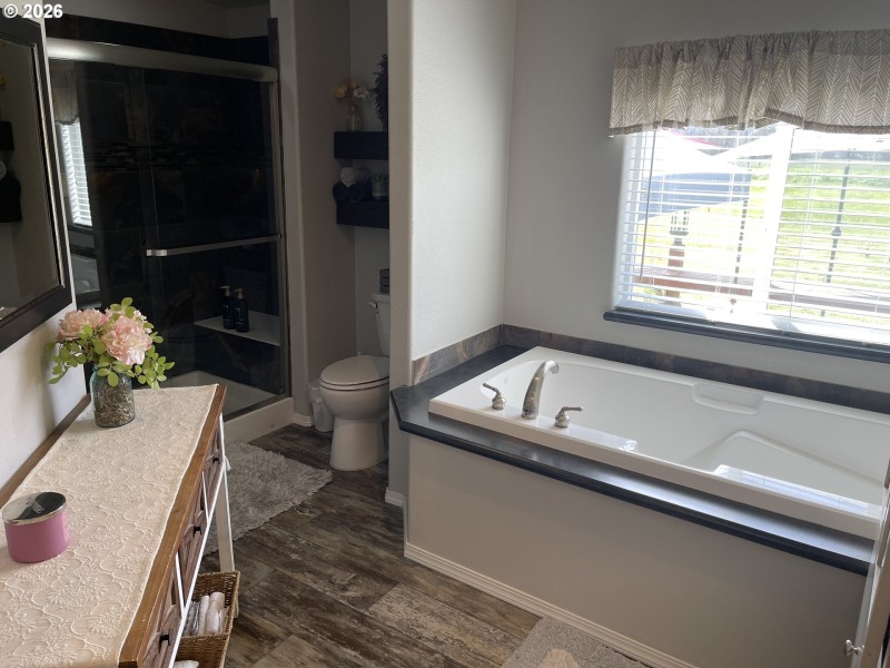 Owner's Suite Bathroom