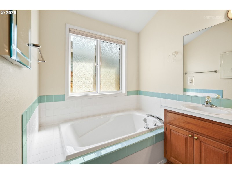 Owner's Suite Bathroom