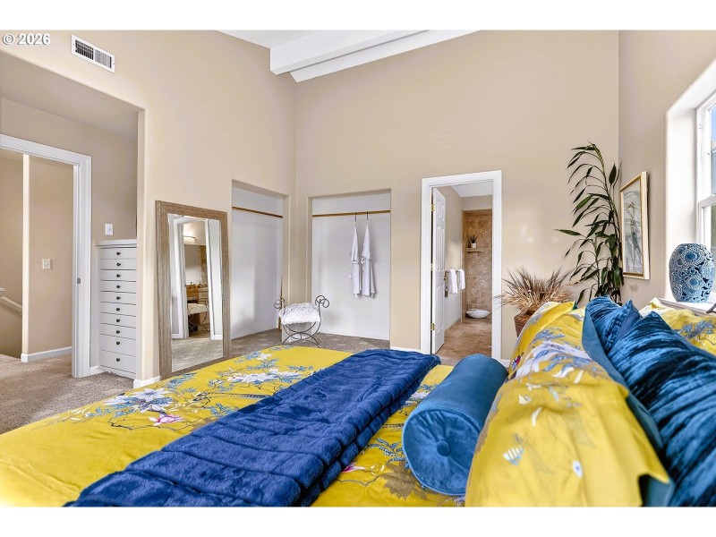 Bedroom, Primary