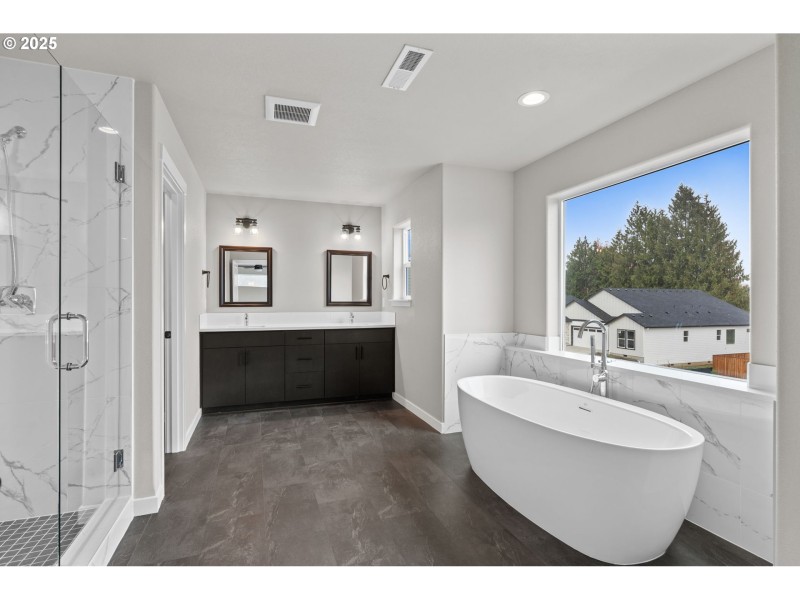 Owner's Suite Bathroom