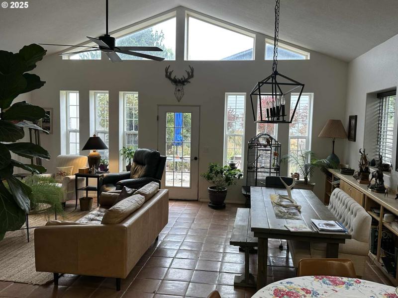 Living Room/Dining Room