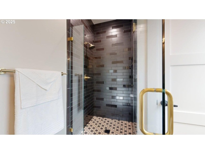 Bathroom, Attached