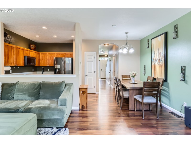Living Room/Dining Room