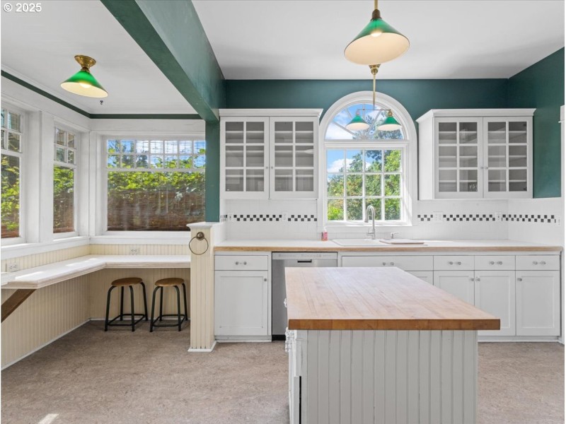 Kitchen/Nook