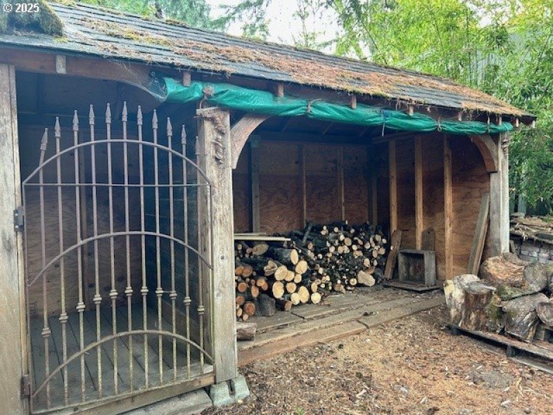 Shed