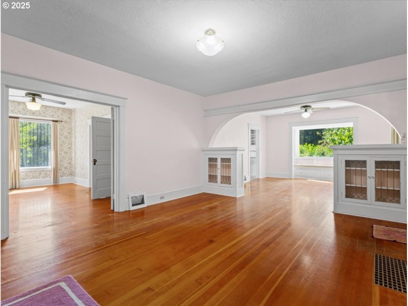 Living Room/Dining Room