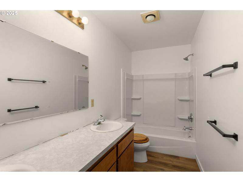 Owner's Suite Bathroom