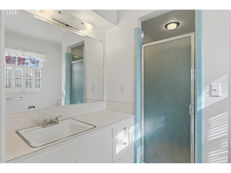 Owner's Suite Bathroom