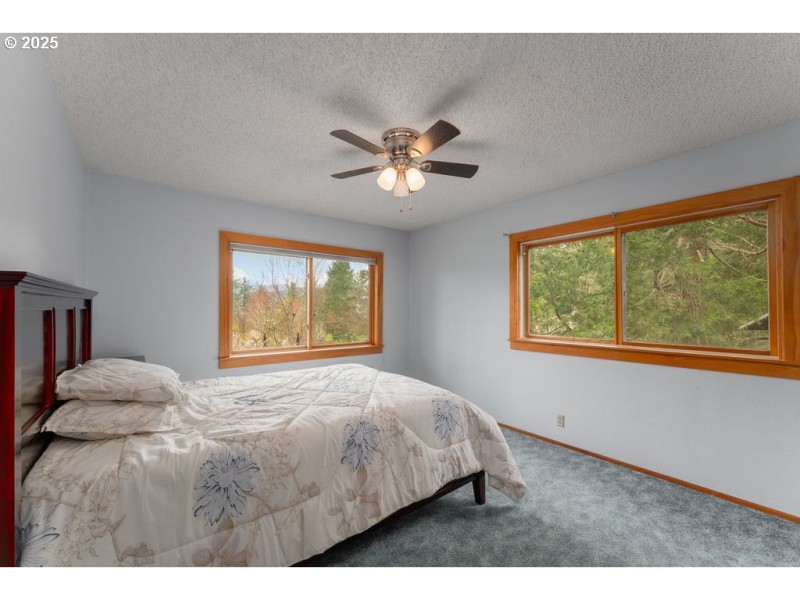 Bedroom, Primary